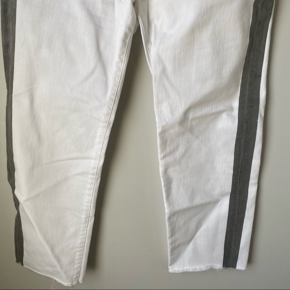 FIDELITY Taylor Ultra High Whiteout Crop Jeans - Picture 4 of 16